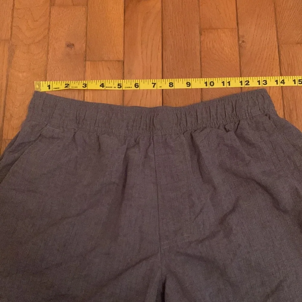 The North Face Quick Dry Shorts (Gray)
